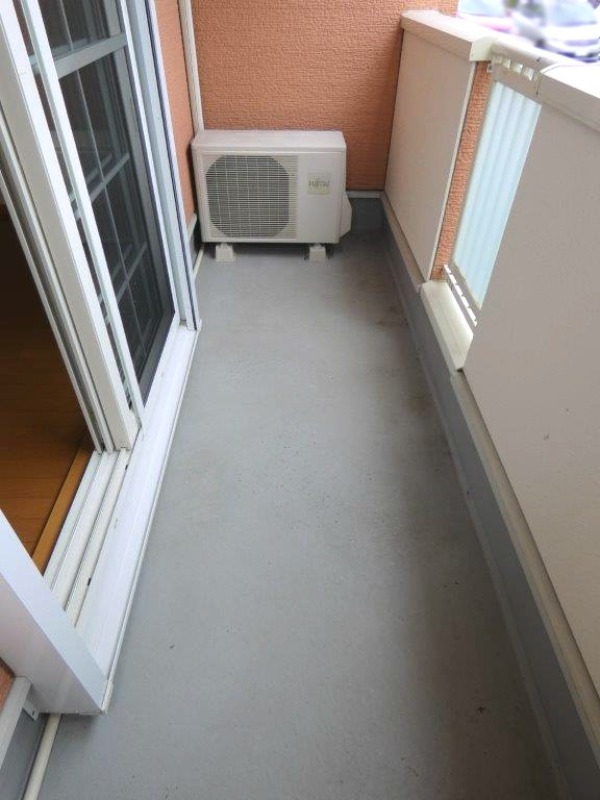 バルコニー　図面と現状に相違がある場合には現状を優先