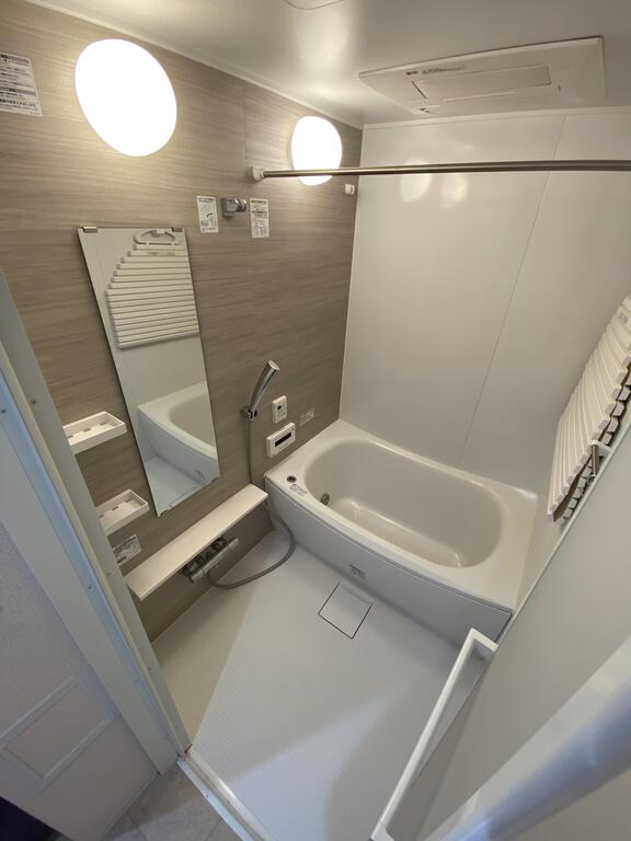 バス・シャワールーム