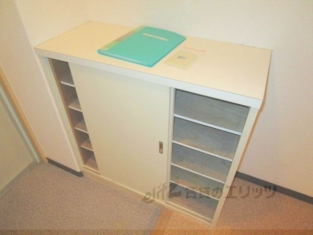 その他設備　下駄箱