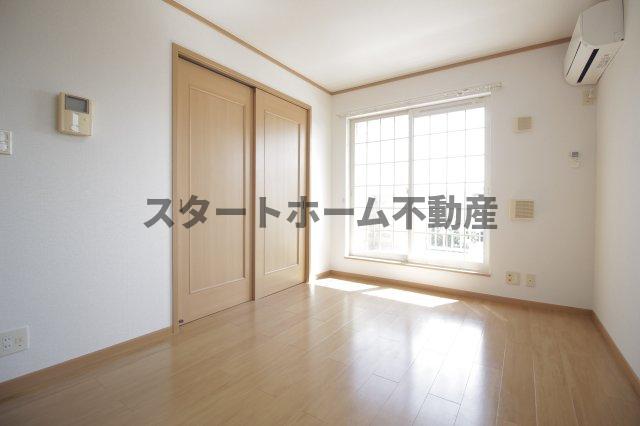 居室・リビング　ゆったり過ごせる居間です