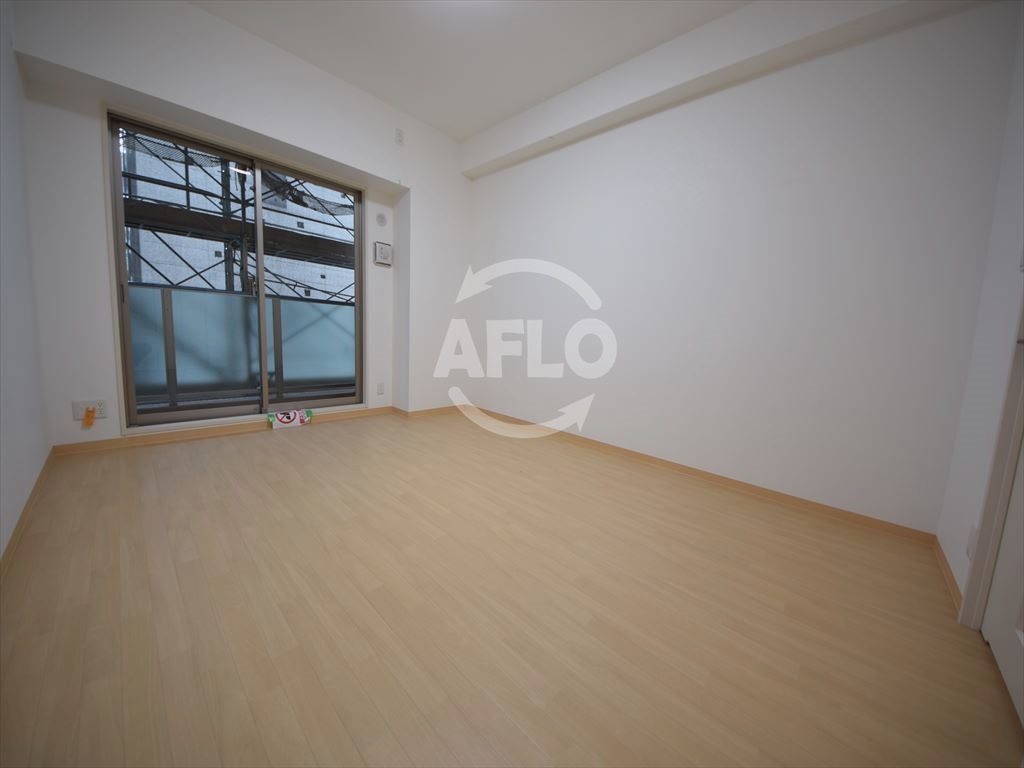 居室・リビング　COCORO-WEST　開放的な室内