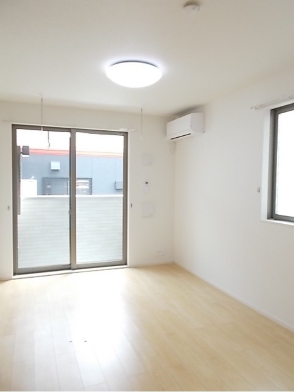 居室・リビング　図面と現状に相違がある場合には現状を優先