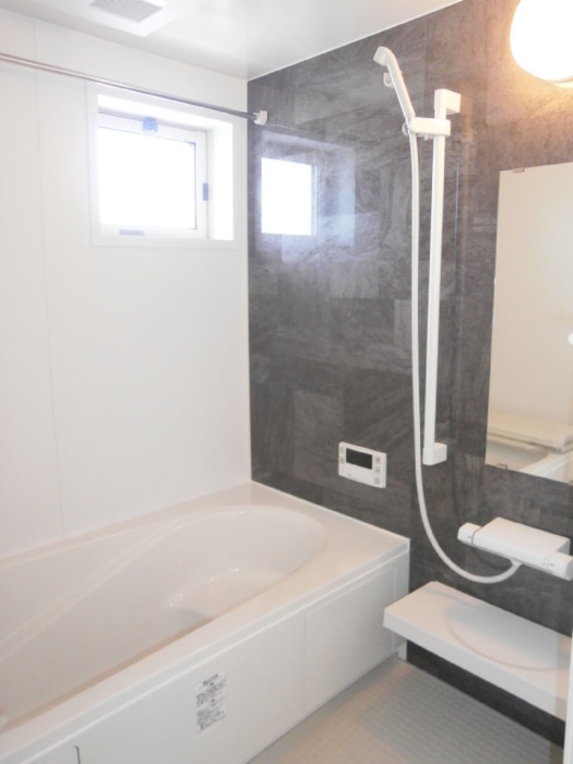 バス・シャワールーム　シャンプードレッサー