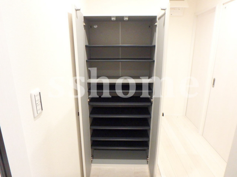 収納　シューズボックス