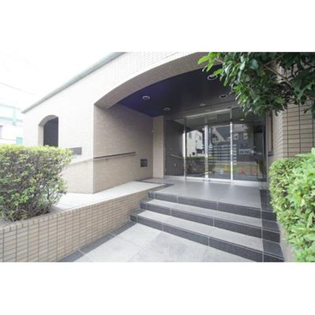 エントランス　建物の内部です