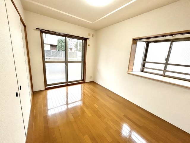 その他部屋・スペース　南側洋室