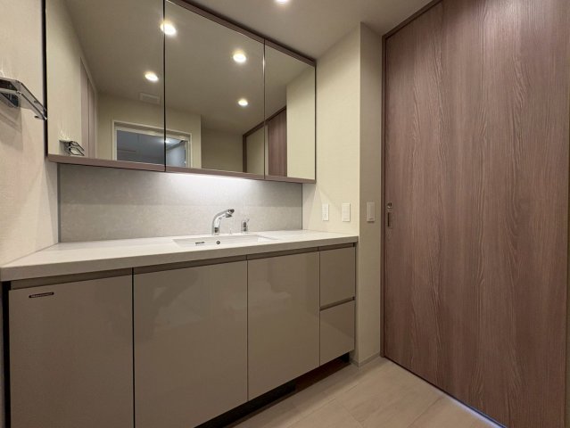 洗面設備　洗面台