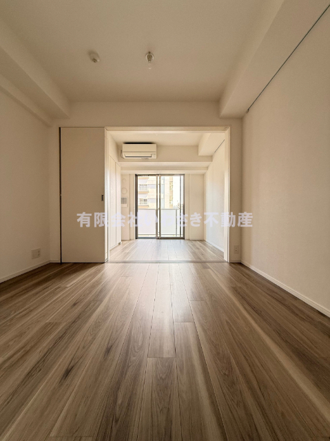 居室・リビング　別部屋参考写真