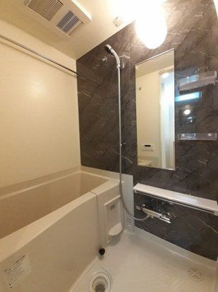 バス・シャワールーム　洗面