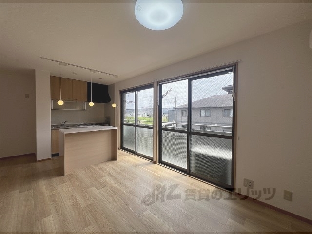 居室・リビング　リビング