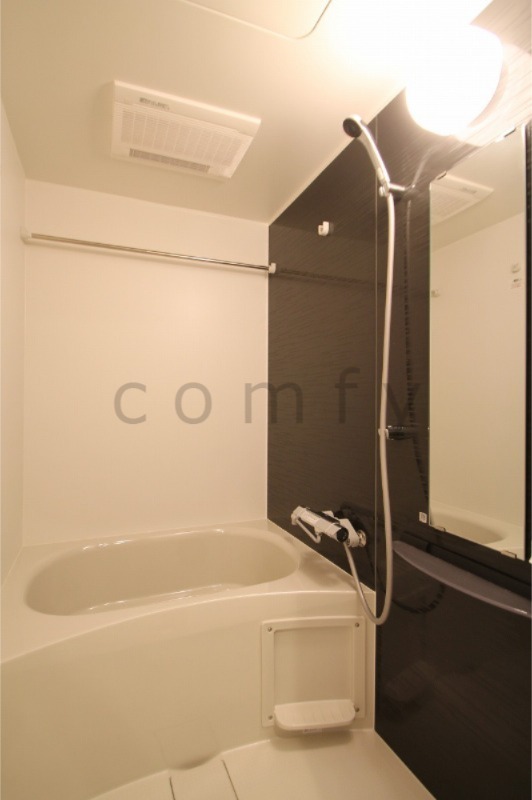 バス・シャワールーム　バスルーム