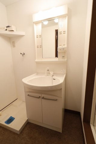 洗面設備　広い洗面スペース