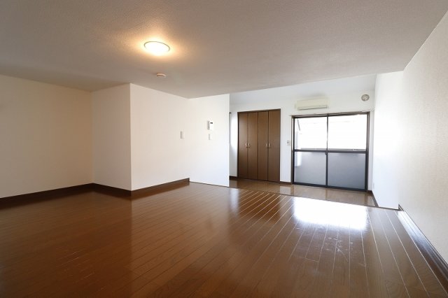 その他部屋・スペース　明るい色調の室内です