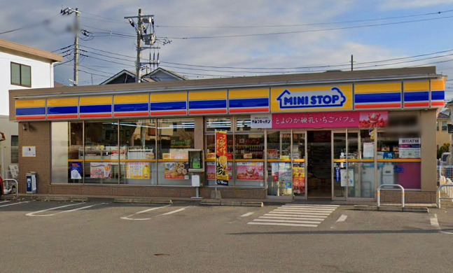 コンビニ　ミニストップ（コンビニ）まで523m