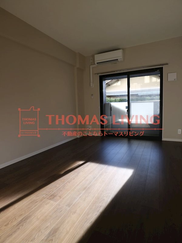 居室・リビング　※別号室の参考写真です。