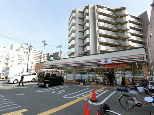 コンビニ　セブンイレブン 吹田豊二店（コンビニ）まで311m
