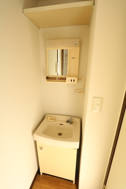 洗面設備　便利な独立洗面台♪