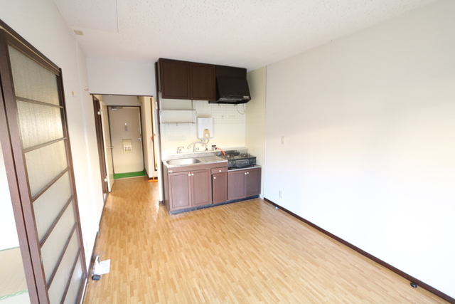 居室・リビング　広さ７．５帖♪