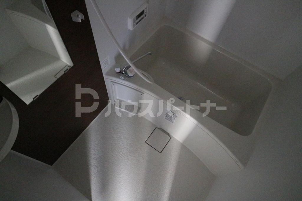 バス・シャワールーム　同社施工の参考写真です。