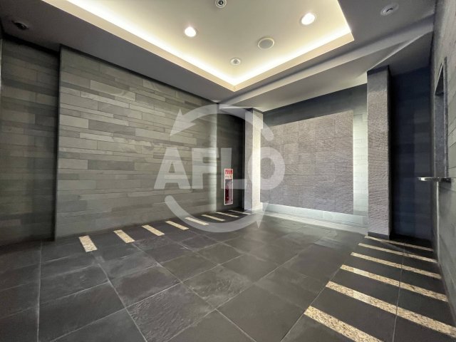 ロビー　ジュネーゼグラン弁天町　ロビー