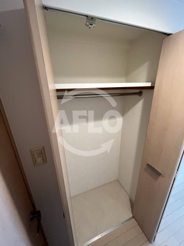 収納　ジュネーゼグラン弁天町　クローゼット