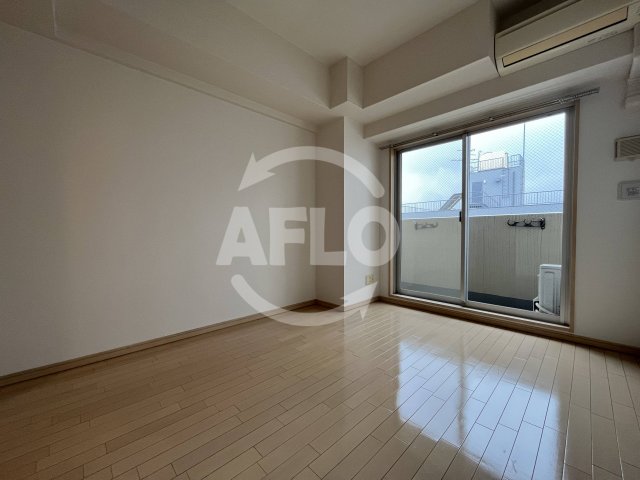 居室・リビング　ジュネーゼグラン弁天町　洋室