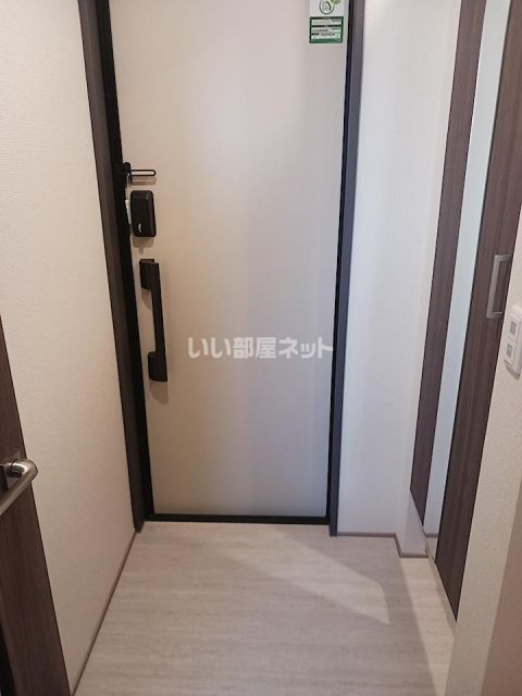D crest新川Nの玄関写真