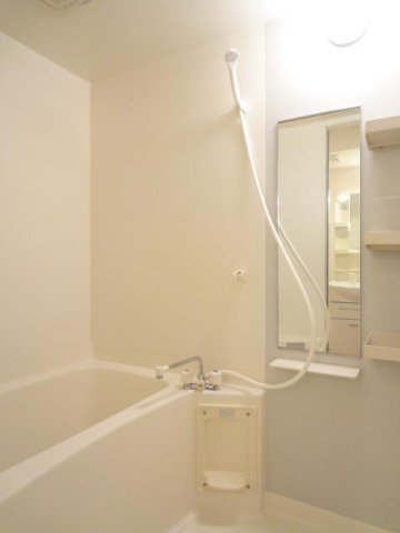 バス・シャワールーム　日々の疲れを癒すお風呂付です