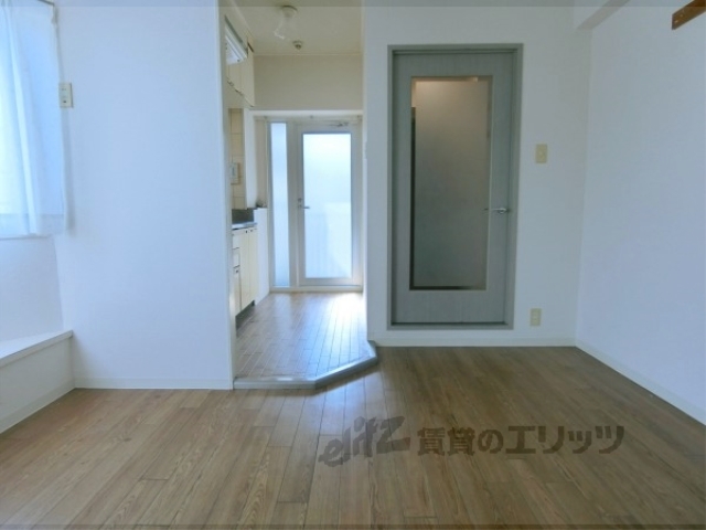 居室・リビング　洋室