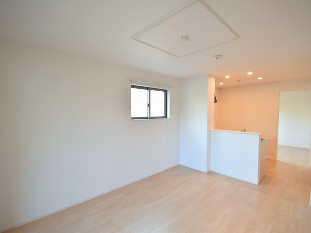 居室・リビング　明るいリビングです♪