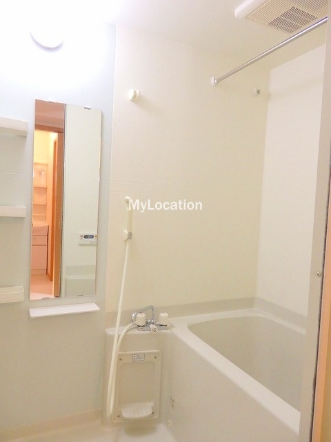 バス・シャワールーム　☆リラックスできるお風呂空間です☆