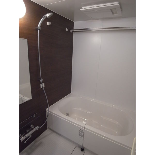 バス・シャワールーム　追炊き、浴室乾燥機の嬉しいファミリー仕様