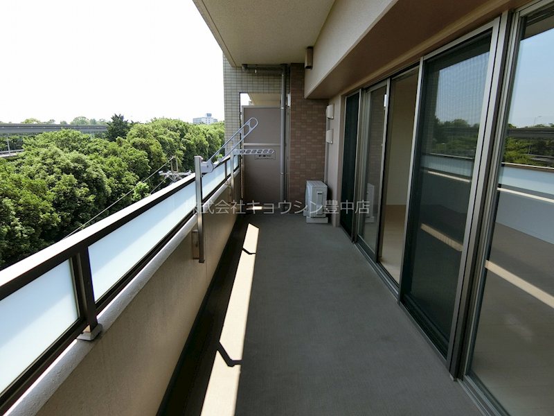 バルコニー　同物件別部屋参考写真