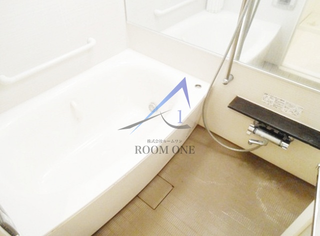 バス・シャワールーム　お風呂です。