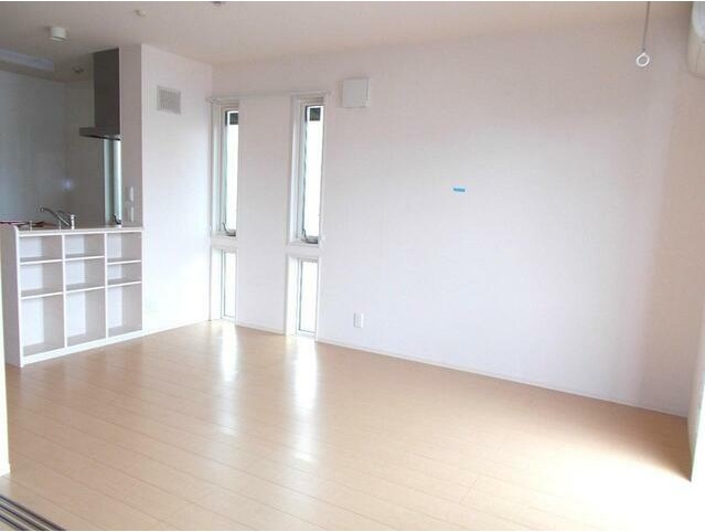 居室・リビング　使いやすい形の為、レイアウトを楽しめます♪