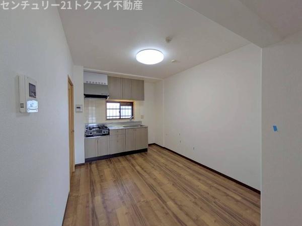 居室・リビング　同物件、別室の写真です。