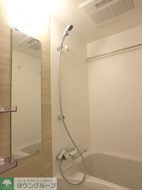 バス・シャワールーム　浴室乾燥機付きバス