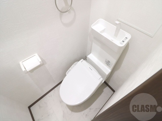 トイレ　温水洗浄便座