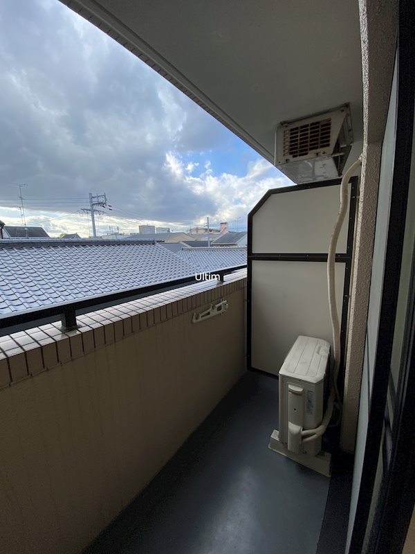 バルコニー　別部屋のお写真です。ご参考までに！