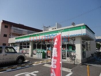 コンビニ　ファミリーマート茨木水尾店（コンビニ）まで539m