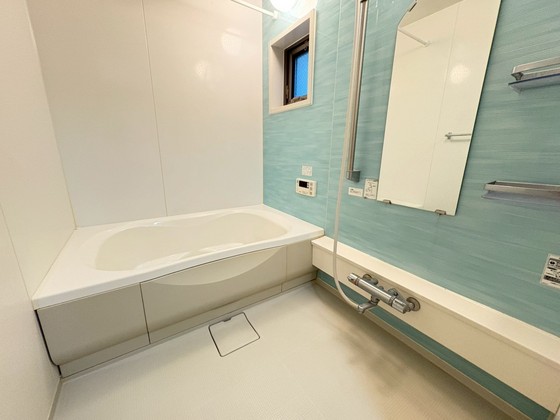 バス・シャワールーム　※別部屋の写真です