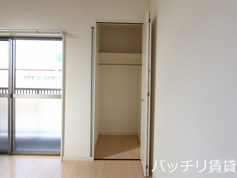 収納　同型タイプの為、現状を優先いたします。