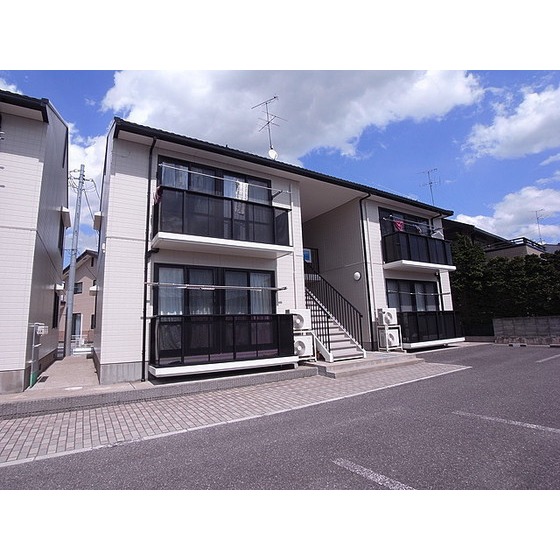 建物外観　積水ハウスの「シャーメゾン」全室角部屋です。