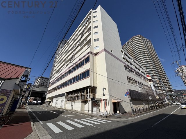 建物外観　エレベーター付きで重たい荷物があっても便利！