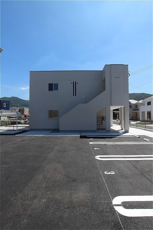 建物外観　オシャレな外観！新築！