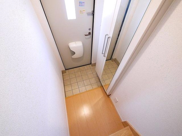 玄関　明るい玄関です