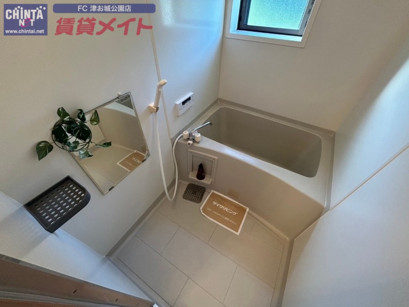 バス・シャワールーム　同型参考写真