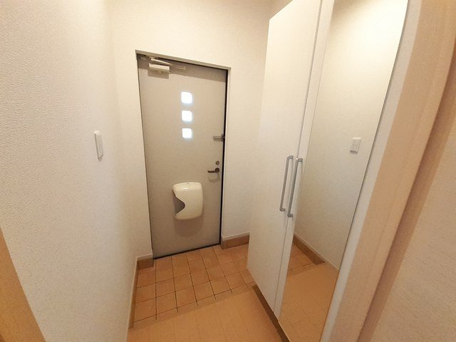 玄関　明るい玄関です