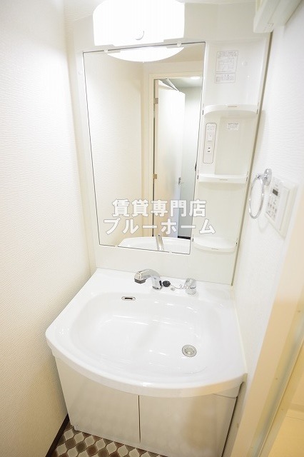 洗面設備　独立洗面台あります！