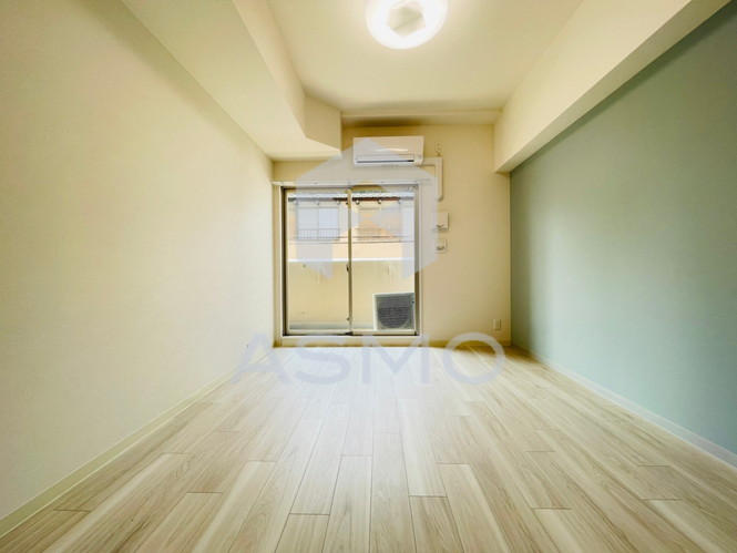 居室・リビング　同マンション別部屋参考写真